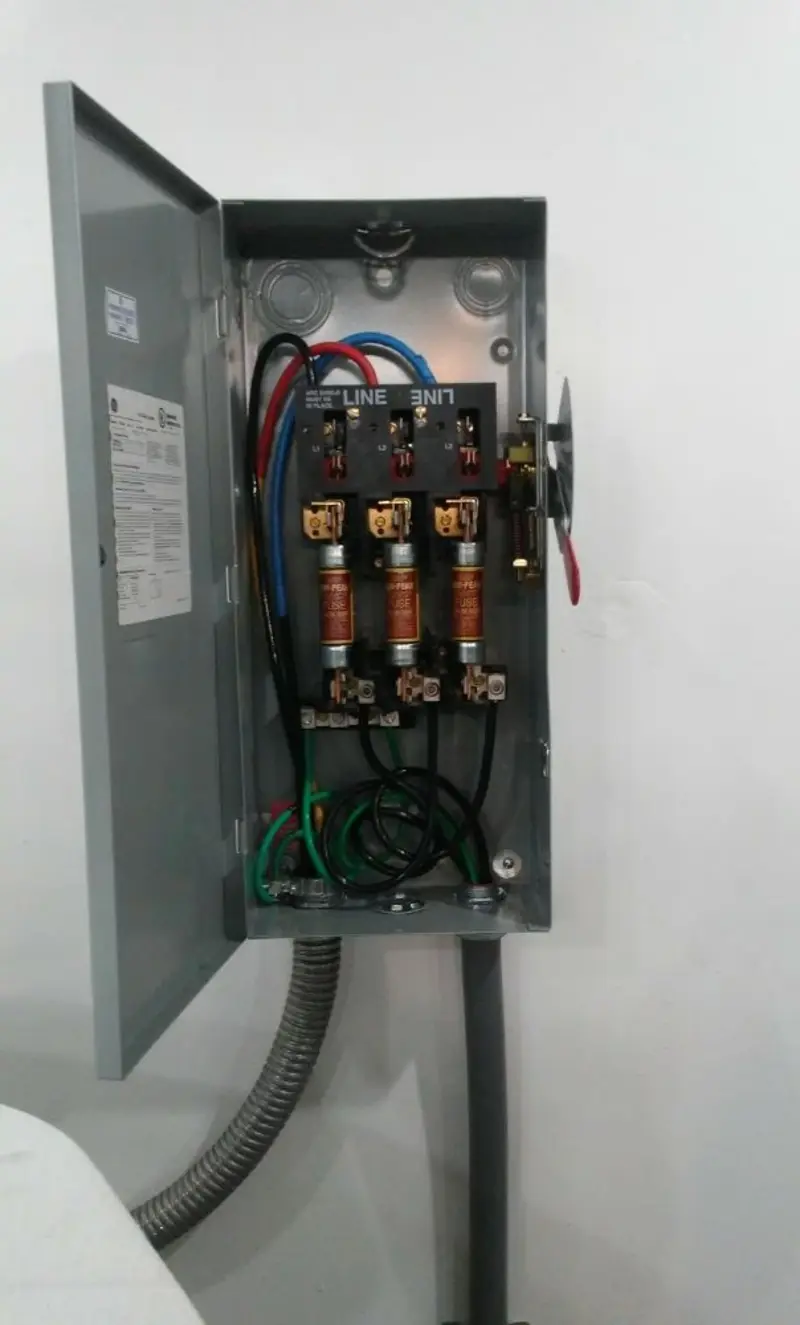 Three-phase disconnect switch installed for Electrical Wiring & Rewiring in North Syracuse
